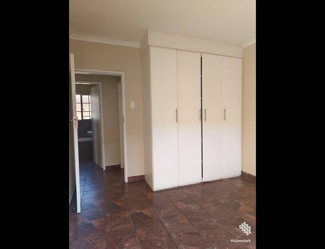 2 BEDROOM FLAT TO LET IN VAALPARK